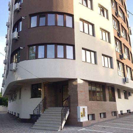 Elyse Comfortable Apartment Close To Palas Mall Iasi Exterior photo