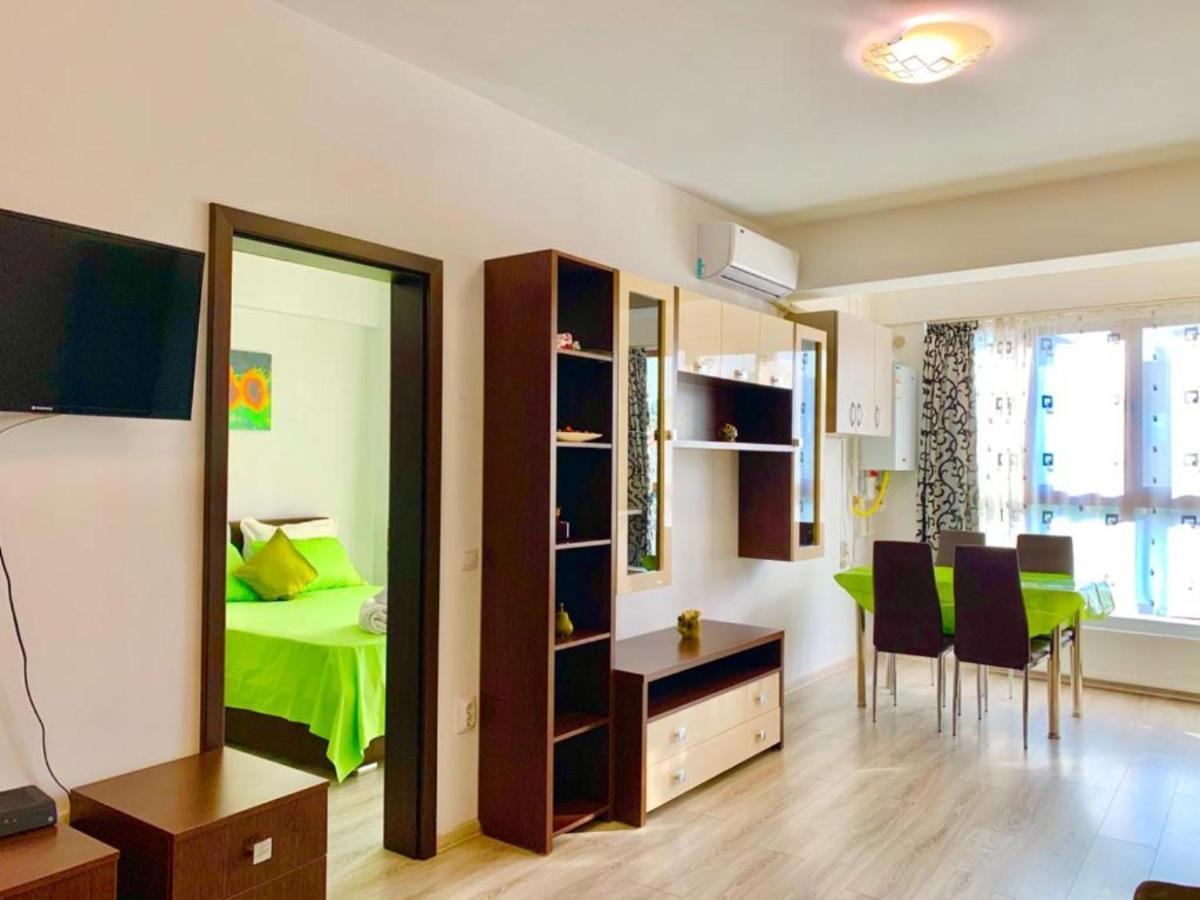 Elyse Comfortable Apartment Close To Palas Mall Iasi Exterior photo